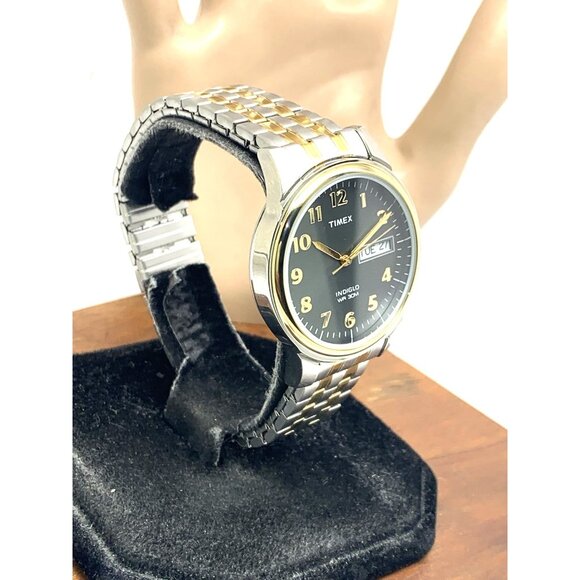 Timex Men's Watch T26481 Quartz 35mm Gray Dial Indiglo Two Tone Stretched Band - Picture 2 of 14